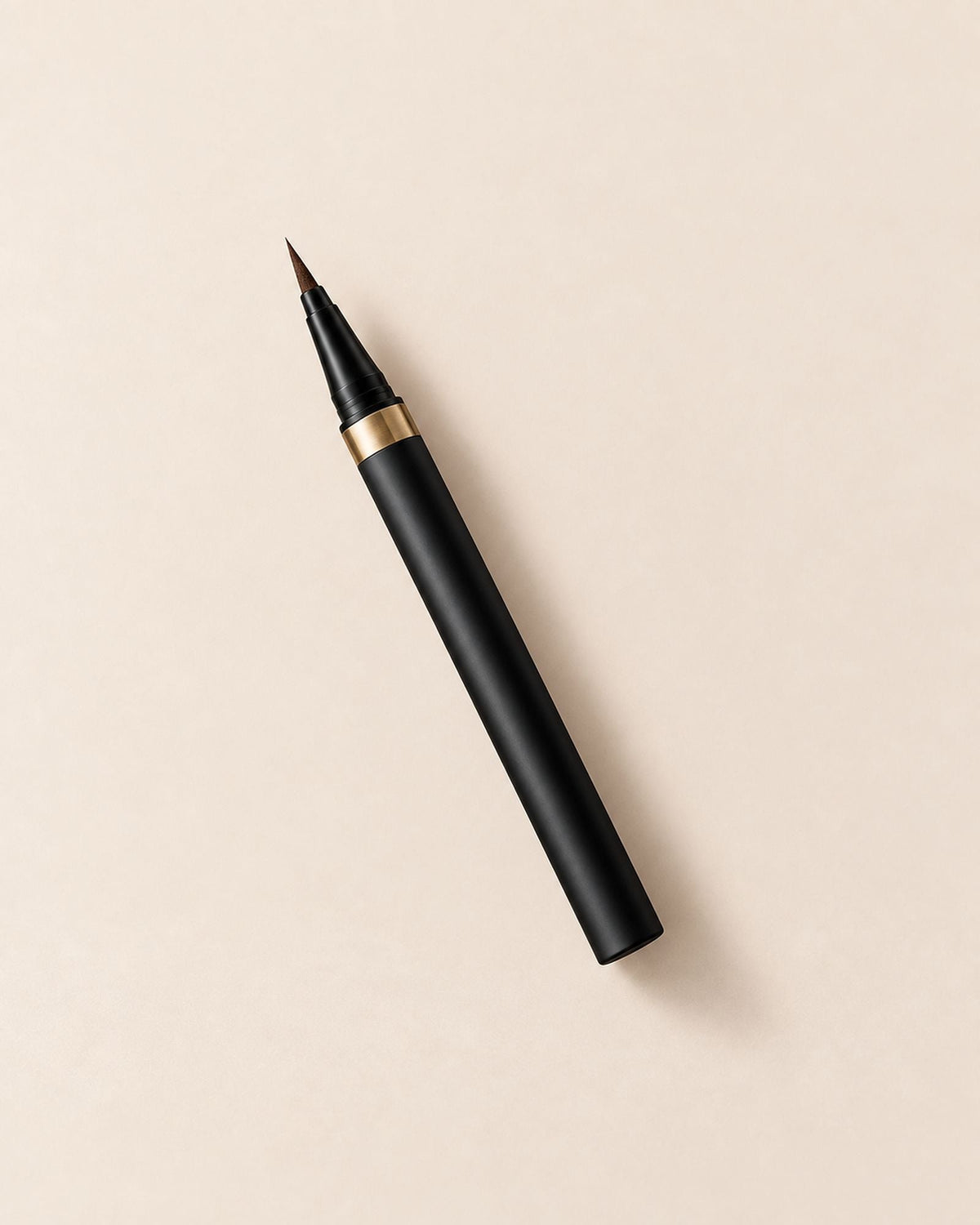 Liner Précision, pointe feutre brune